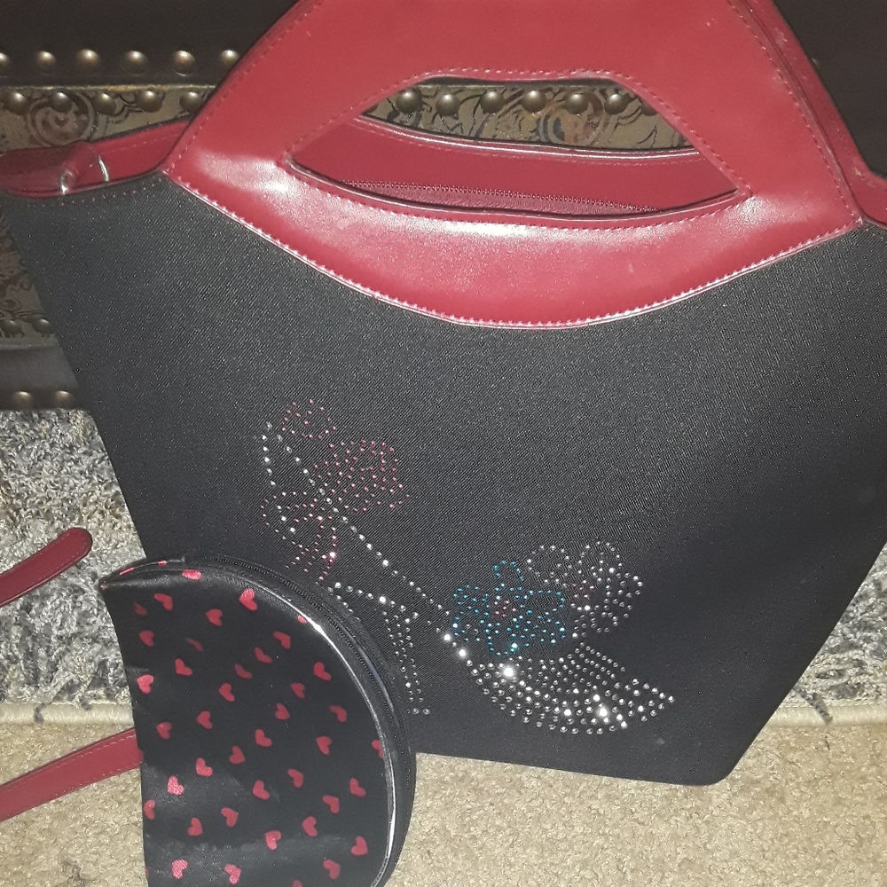 Standard size handbag and makeup bag